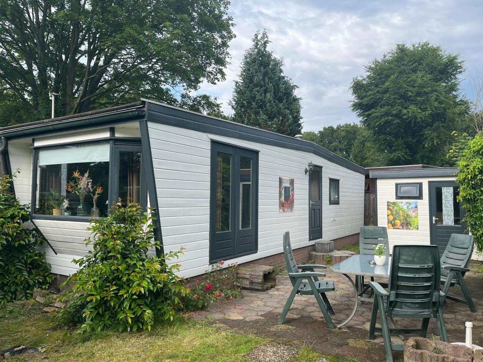 فيلا Leuk Chalet Te Huur In Putten, Honden Van Harte Welkom, Alleen Voor Recreatie المظهر الخارجي الصورة